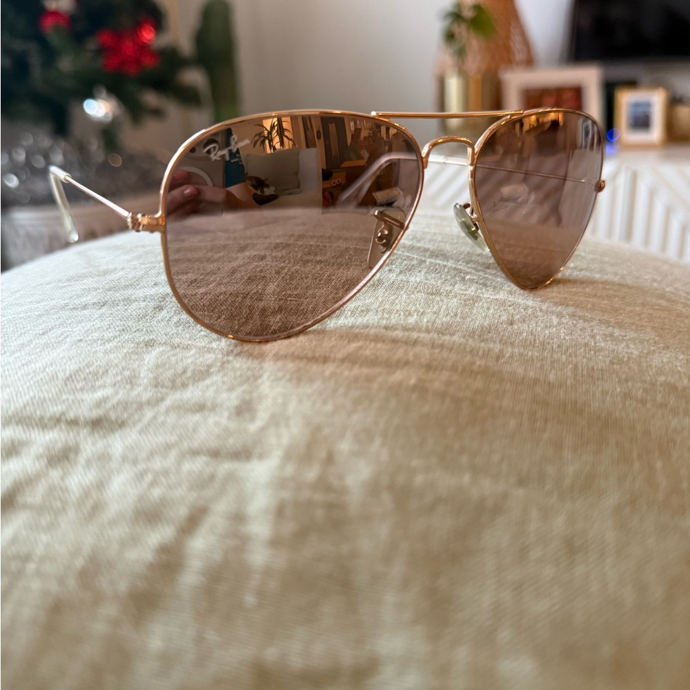 Ray-Ban Gold Frame Brown Gradient Lens Aviator Sunglasses
